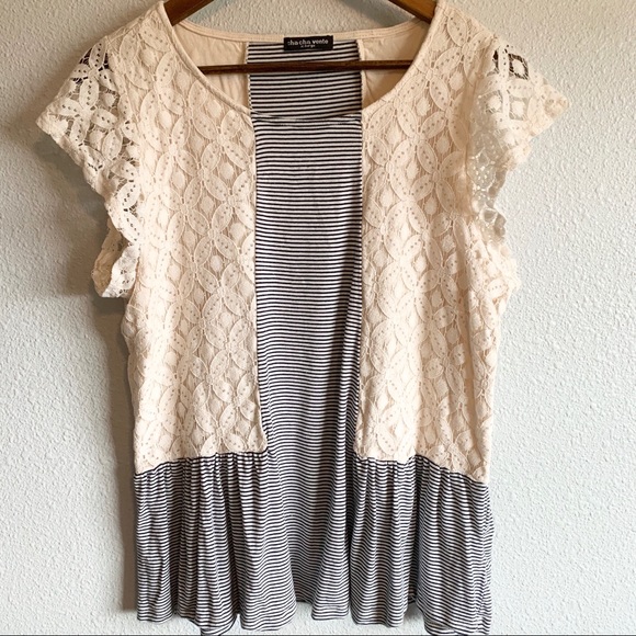 cha cha vente Tops - Cha Cha Vente Women’s Ruffle Lace Top XL